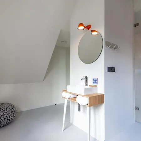 The Bellhop Hotel Rotterdam